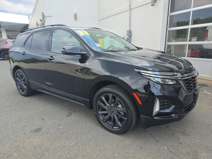 2022 Chevrolet Equinox RS photo 1