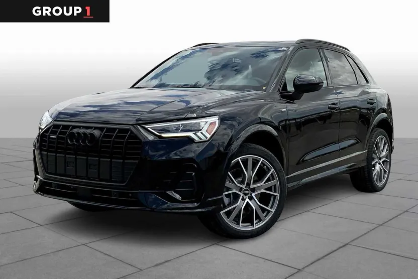 2025 Audi Q3 45 TFSI S line Premium Plus photo 1