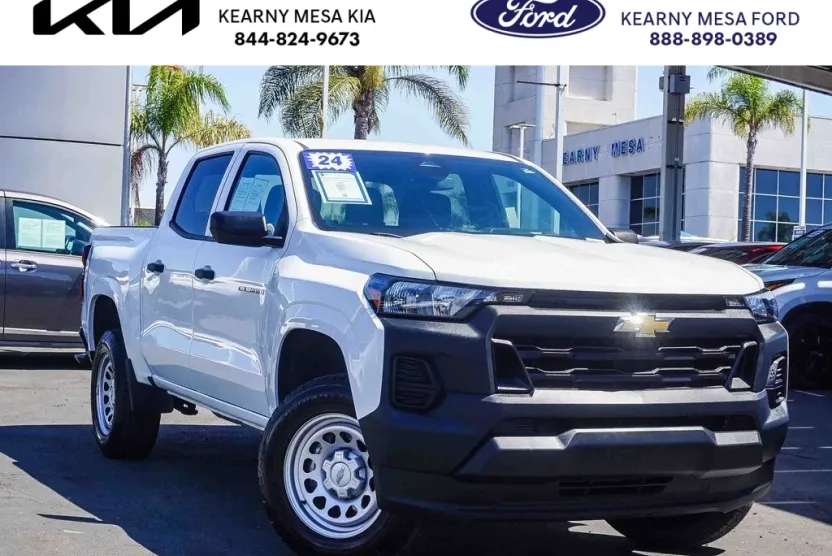 2024 Chevrolet Colorado Work Truck photo 1