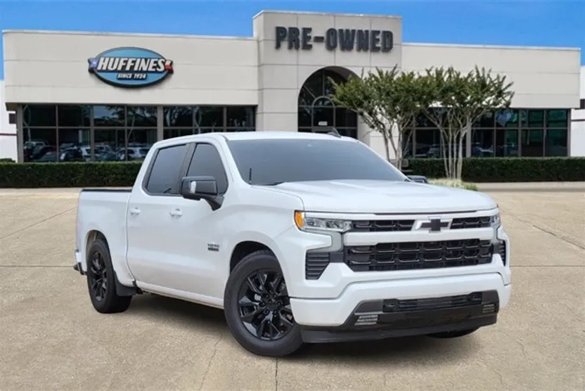 2023 Chevrolet Silverado 1500 RST photo 1