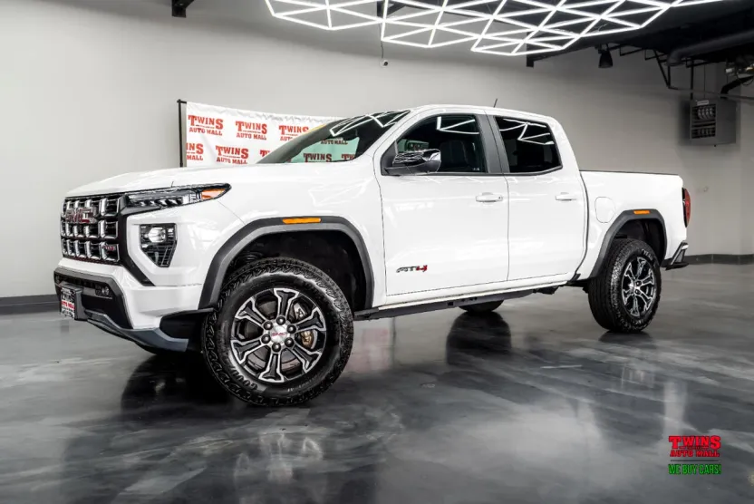2023 Gmc Canyon AT4 photo 1