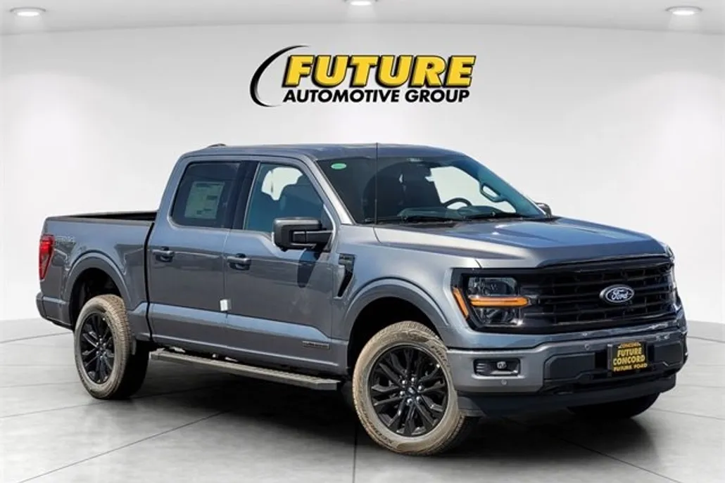 2025 Ford F-150 XLT photo 1