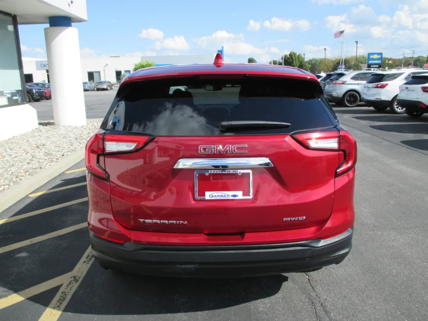 2024 Gmc Terrain SLE photo 1