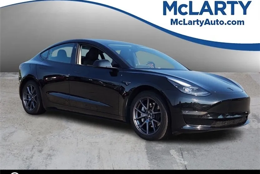 2021 Tesla Model 3 Standard Range Plus photo 1