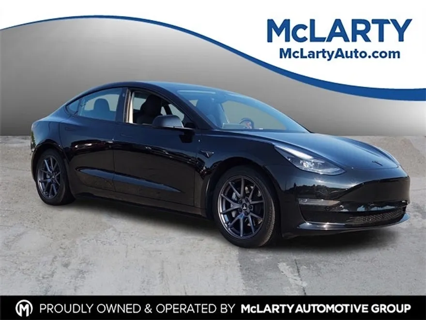 2021 Tesla Model 3 Standard Range Plus photo 1