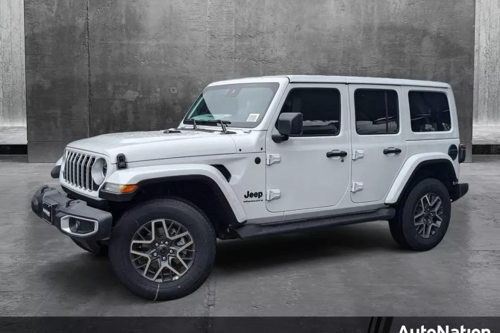 2025 Jeep Wrangler Sahara photo 1