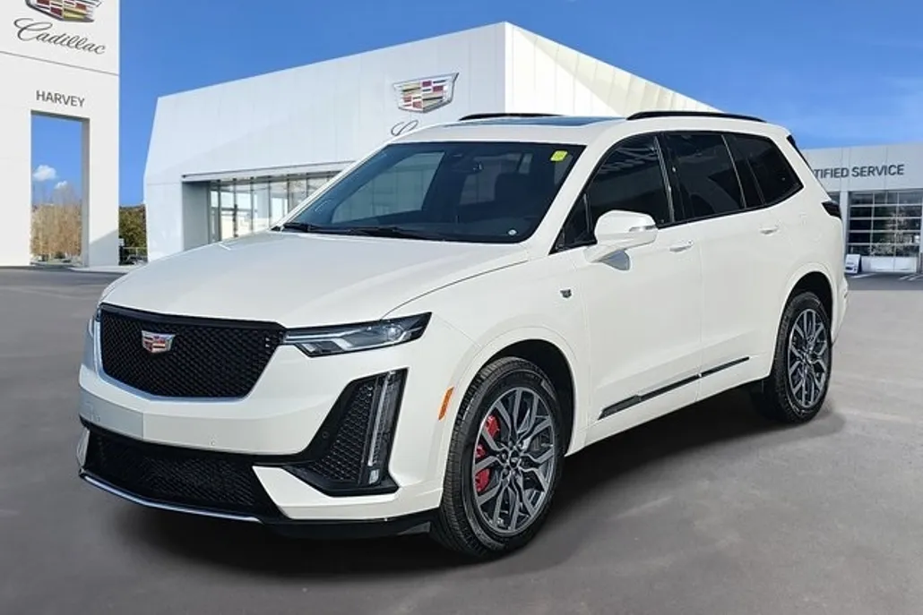 2025 Cadillac XT6 Sport photo 1