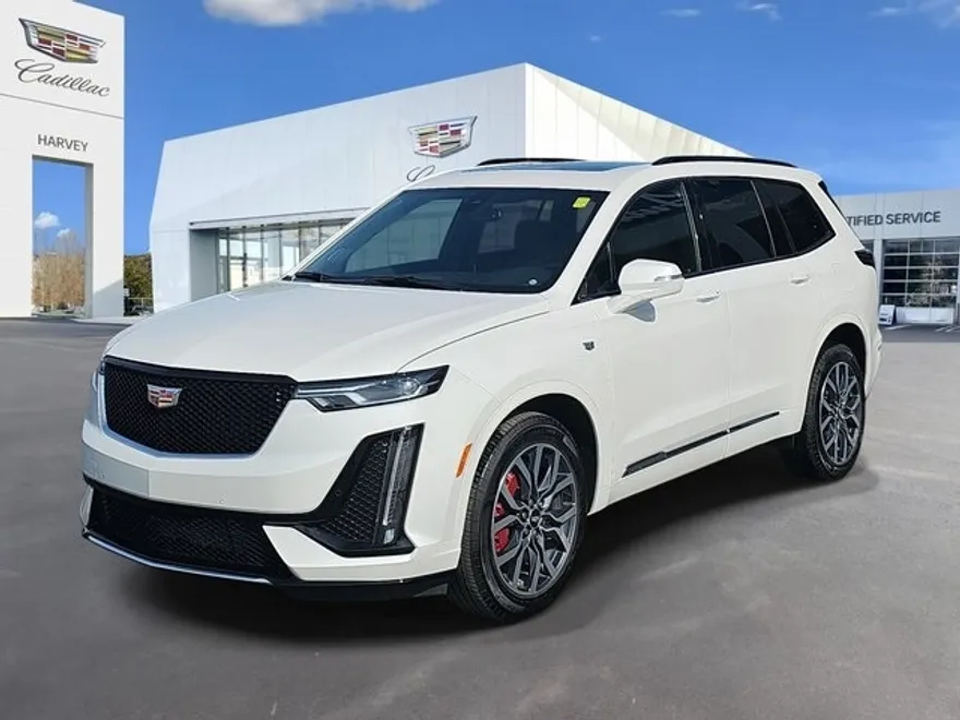 2025 Cadillac XT6 Sport photo 1