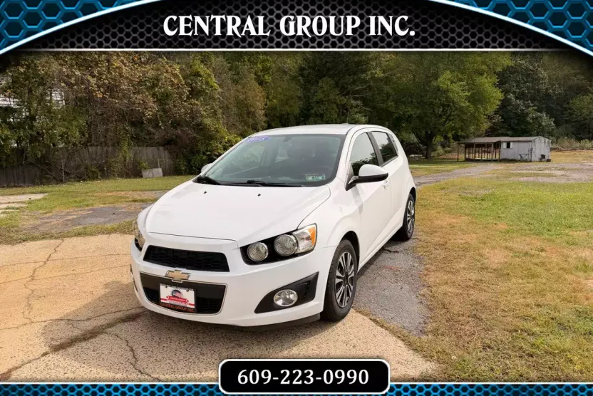 2015 Chevrolet Sonic LS photo 1