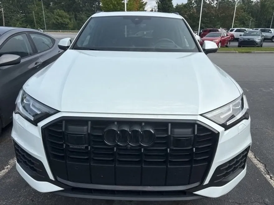 2022 Audi Q7 55 Prestige photo 1