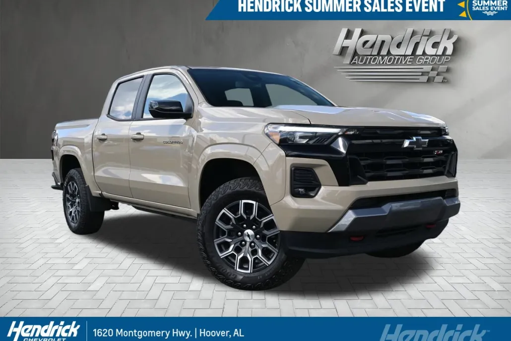 2023 Chevrolet Colorado Z71 photo 1