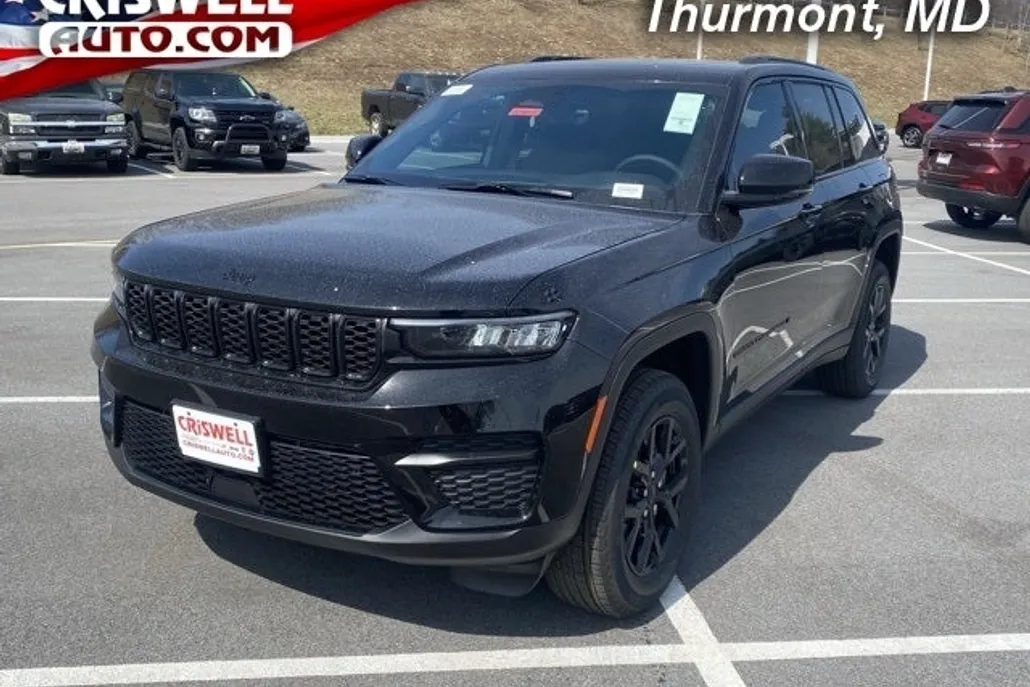 2025 Jeep Grand Cherokee Altitude photo 1