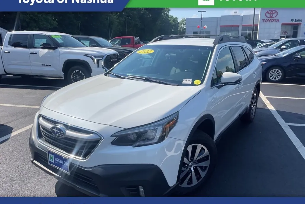 2022 Subaru Outback Premium photo 1