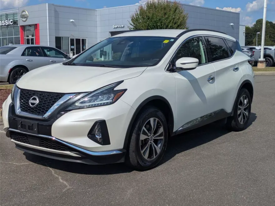 2023 Nissan Murano SV photo 1
