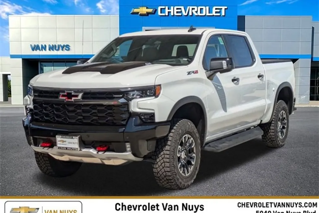 2026 Chevrolet Silverado 1500 ZR2 photo 1