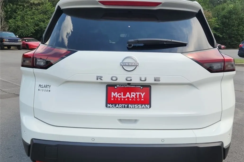 2026 Nissan Rogue S photo 1