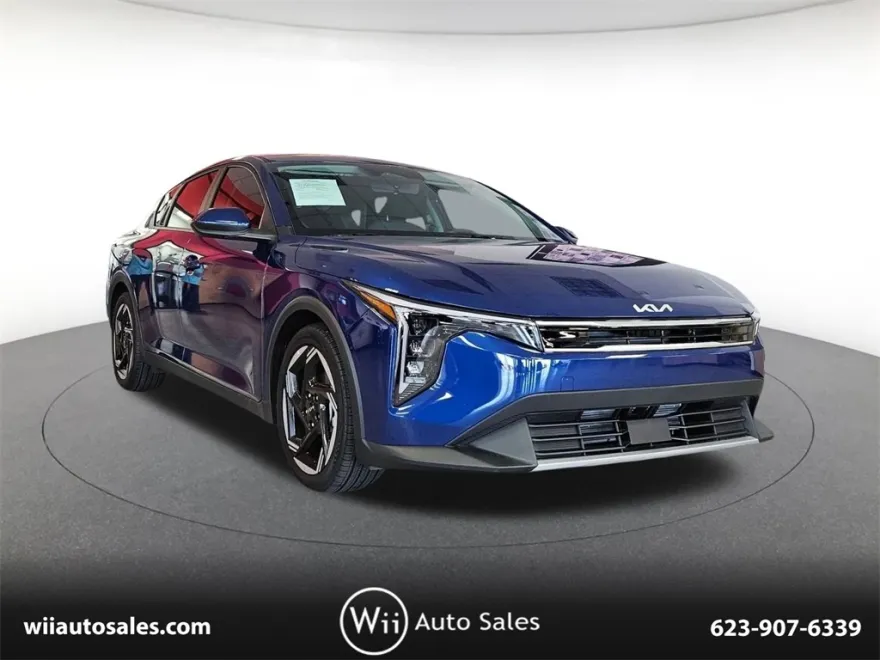 2025 Kia K4 EX photo 1