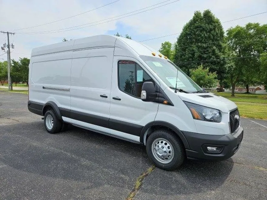 2024 Ford Transit photo 1