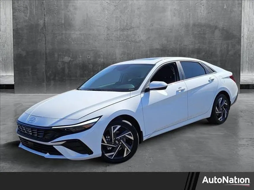 2025 Hyundai Elantra SEL Convenience photo 1
