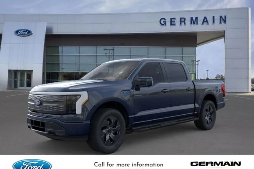 2025 Ford F-150 Lightning Lariat photo 1
