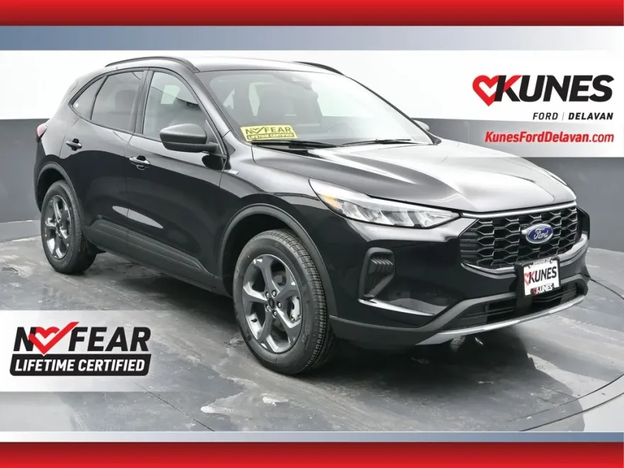 2025 Ford Escape ST-Line photo 1