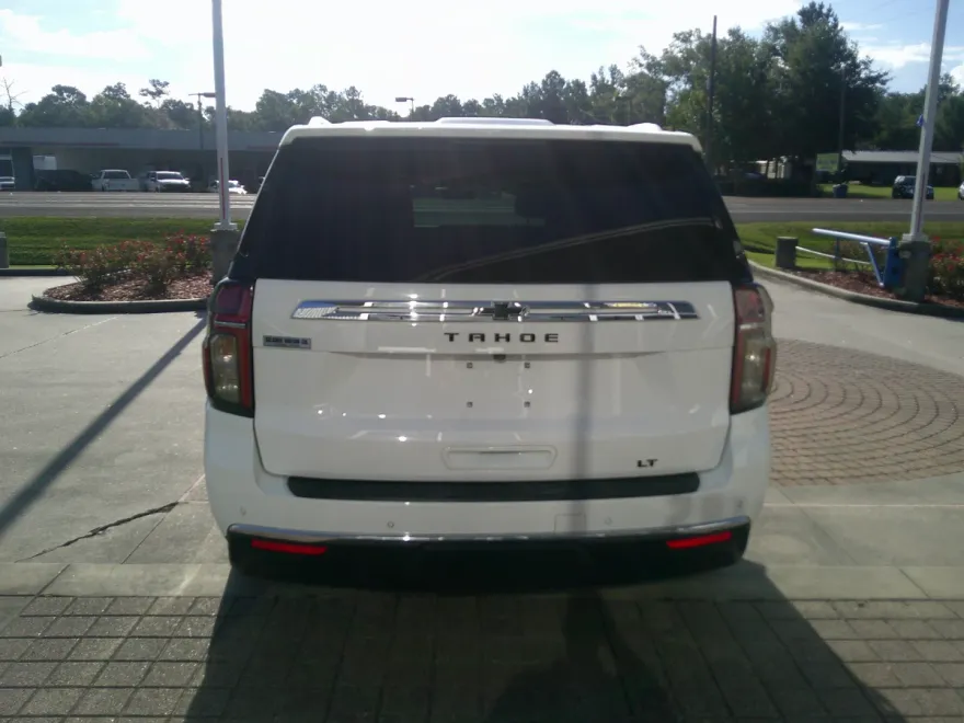 2021 Chevrolet Tahoe LT photo 1