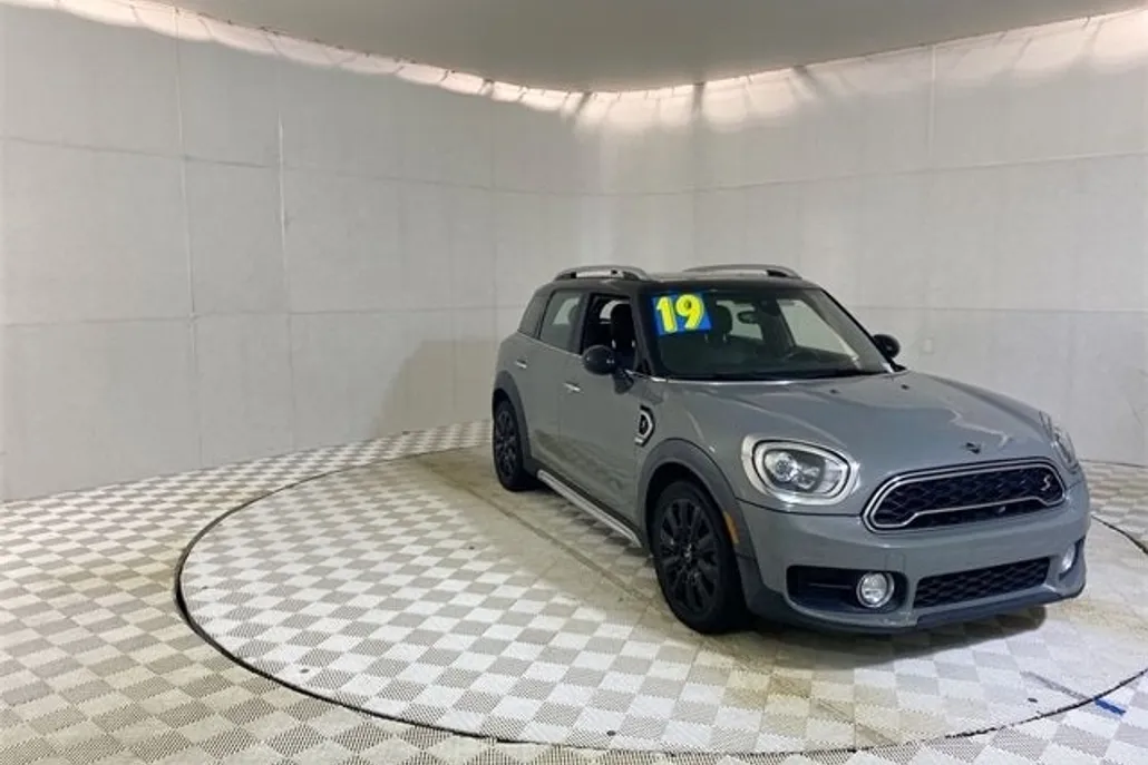 2019 Mini Countryman ALL4 S photo 1