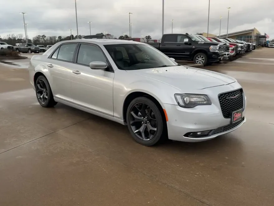 2023 Chrysler 300 S photo 1