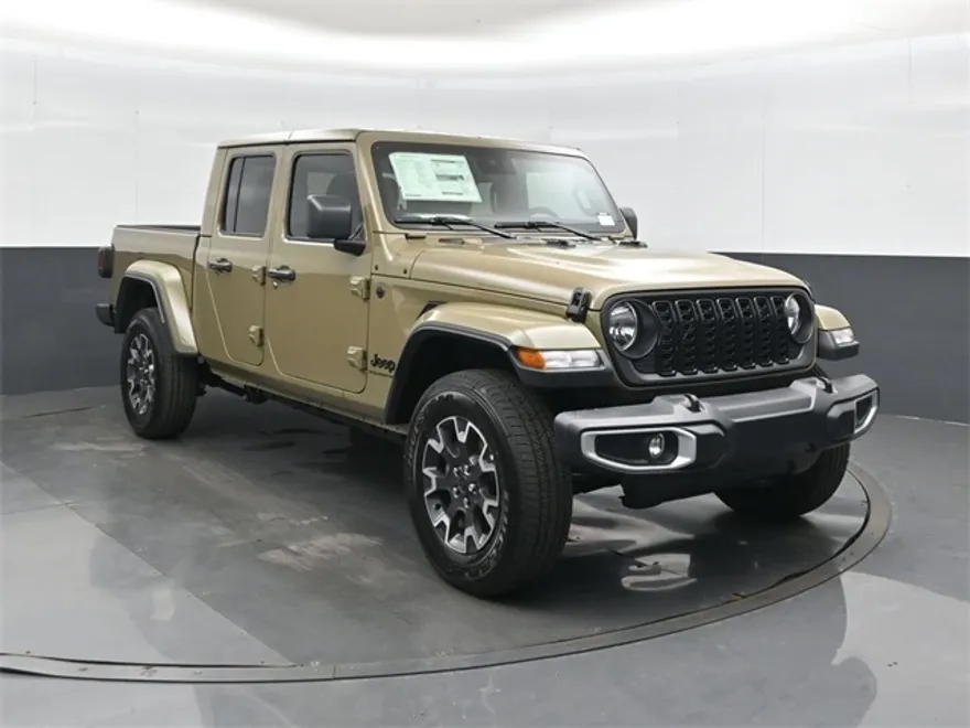 2025 Jeep Gladiator Sport S photo 1