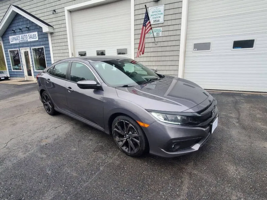 2021 Honda Civic Sport photo 1