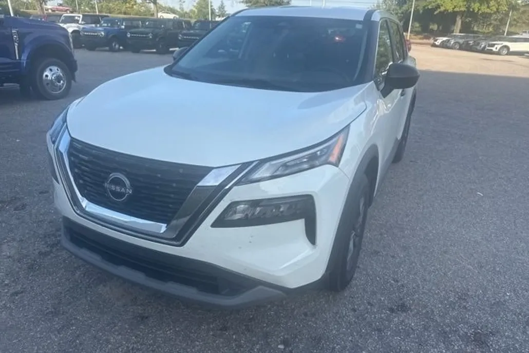 2023 Nissan Rogue S photo 1