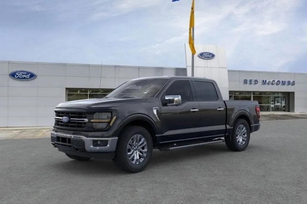 2025 Ford F-150 XLT photo 1