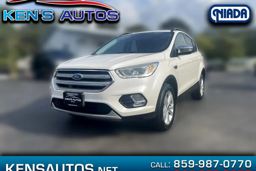 2018 Ford Escape SEL photo 1