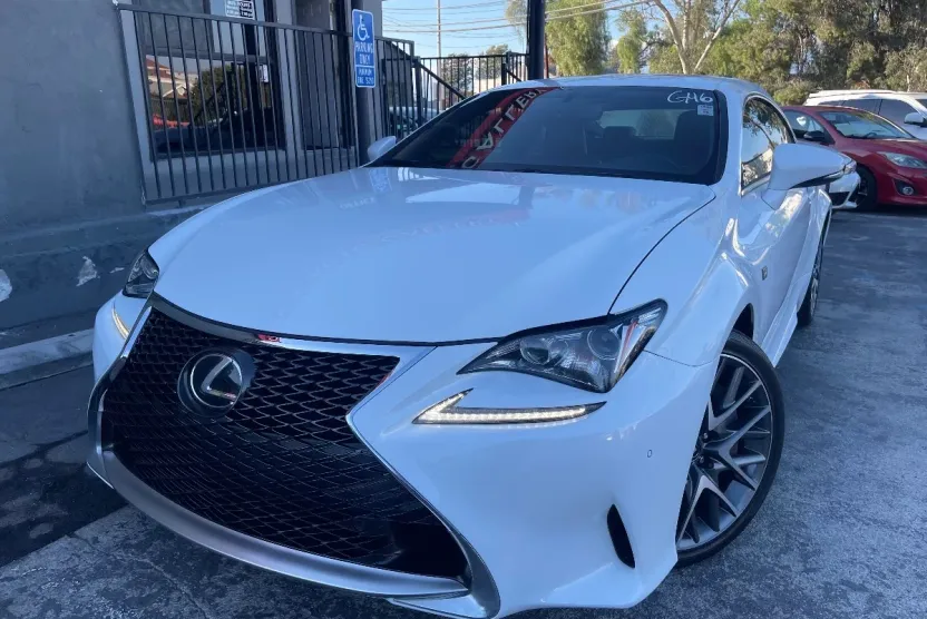 2017 Lexus RC 200t F SPORT photo 1