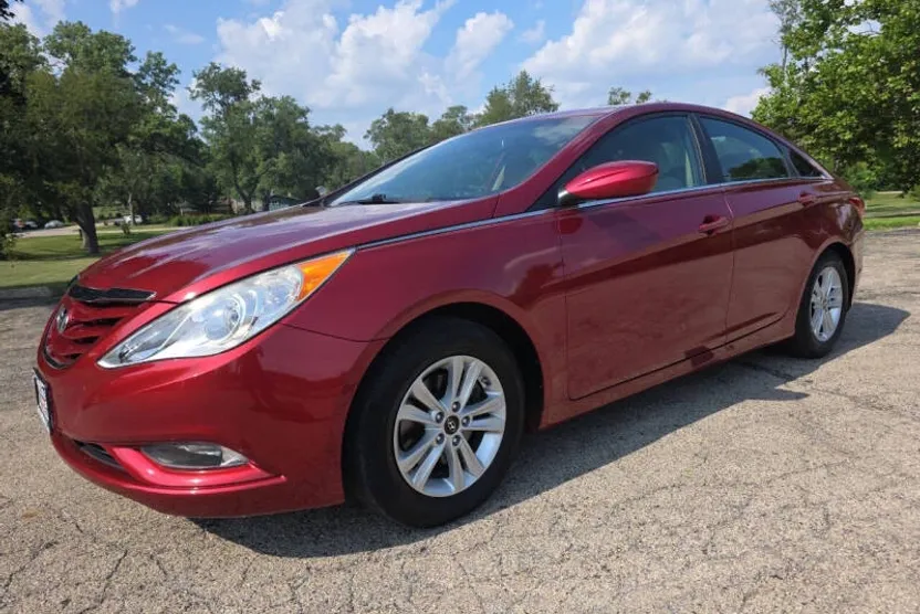 2013 Hyundai Sonata GLS photo 1