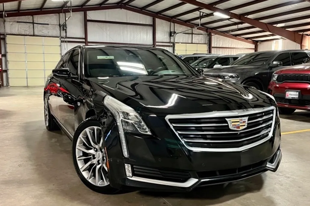 2017 Cadillac CT6 Luxury photo 1