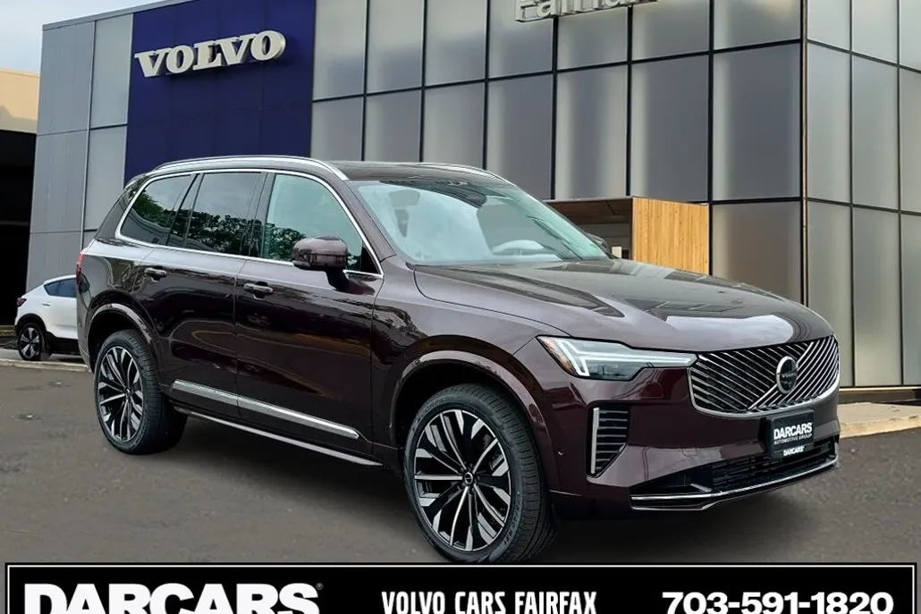 2025 Volvo XC90 T8 Plus photo 1