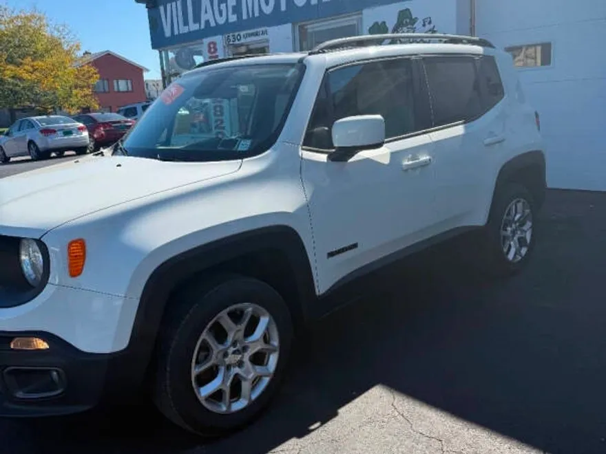 2015 Jeep Renegade Latitude North Edition photo 1