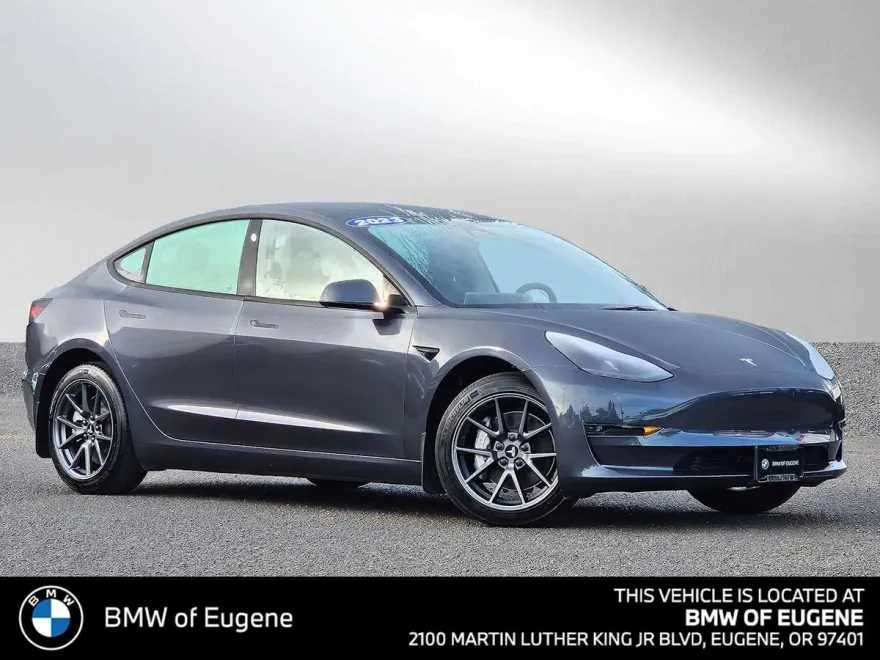 2023 Tesla Model 3 photo 1