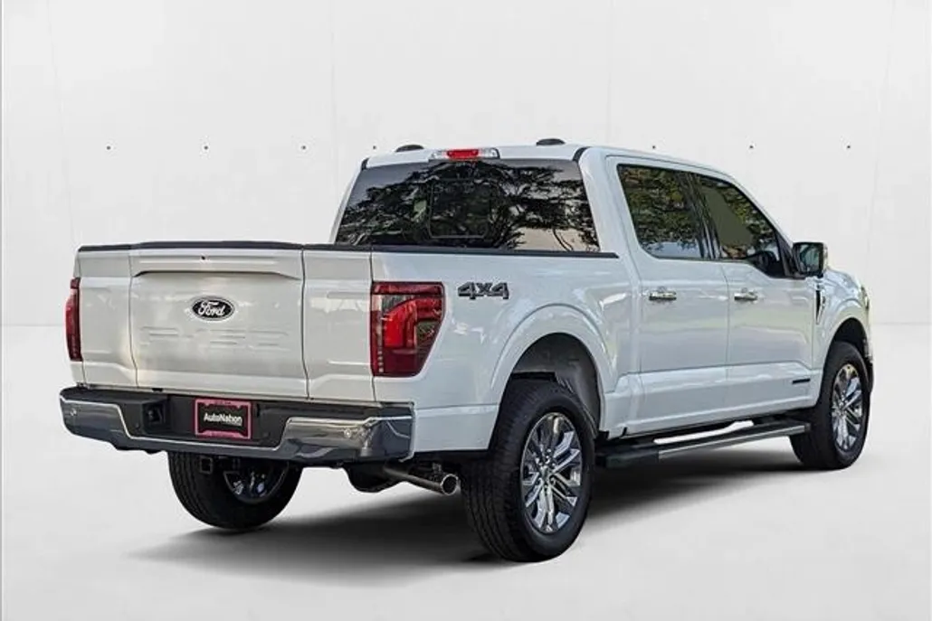 2025 Ford F-150 Lariat photo 1