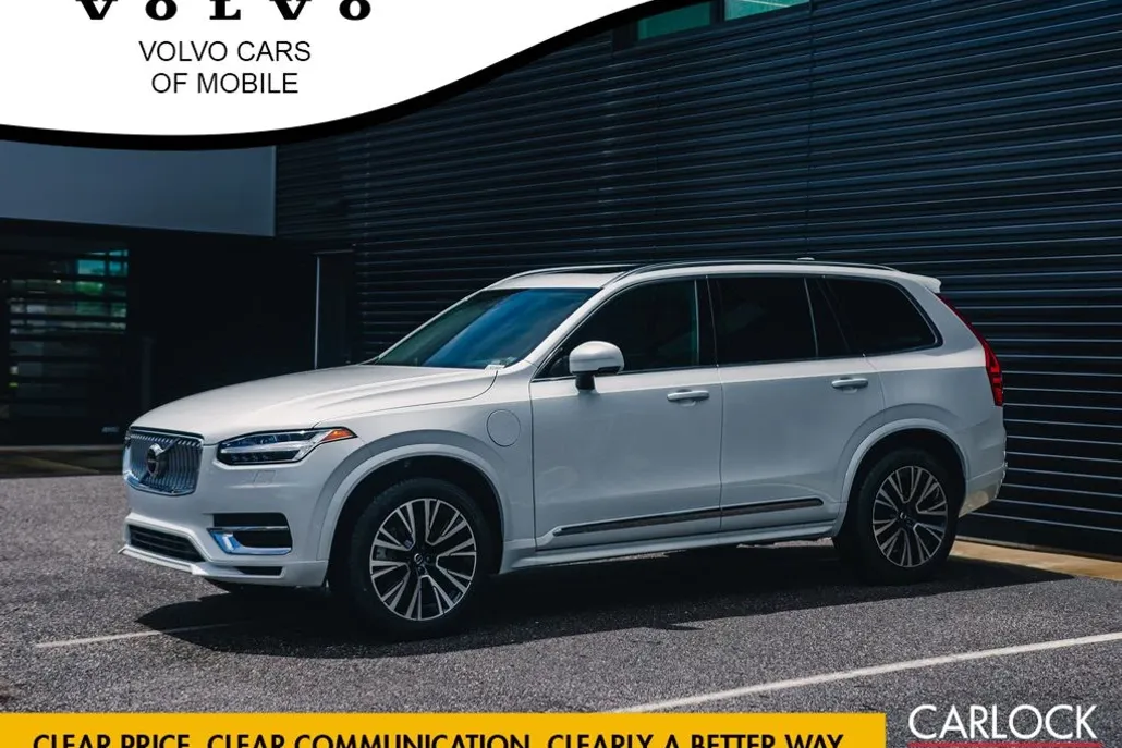 2025 Volvo XC90 T8 Core photo 1