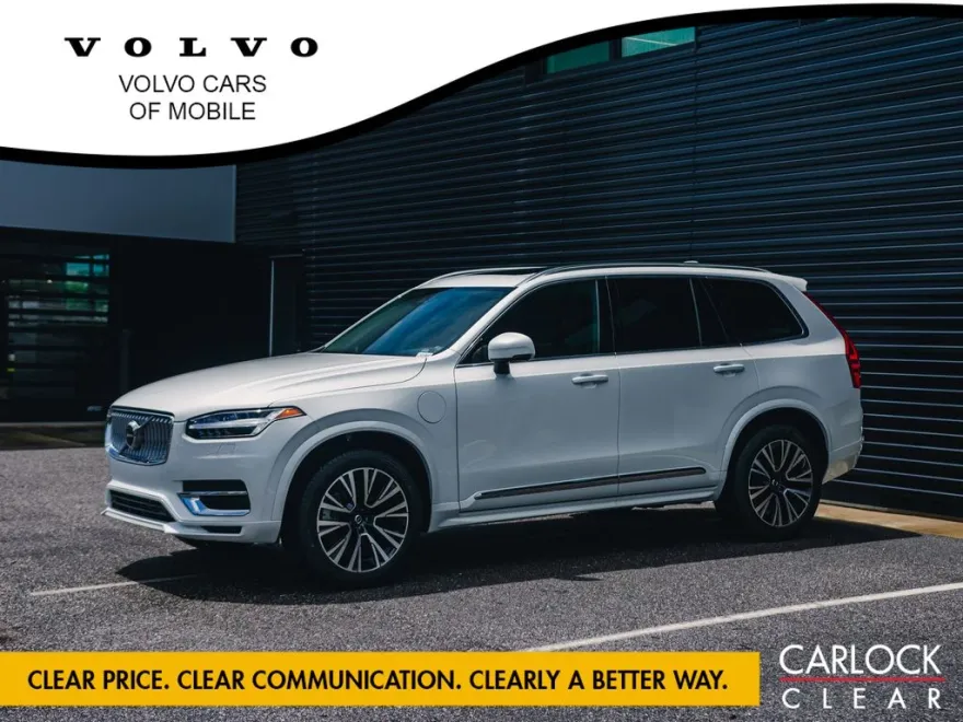 2025 Volvo XC90 T8 Core photo 1