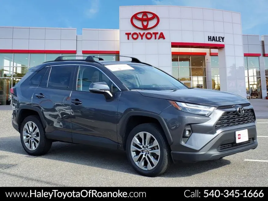 2023 Toyota RAV4 XLE Premium photo 1