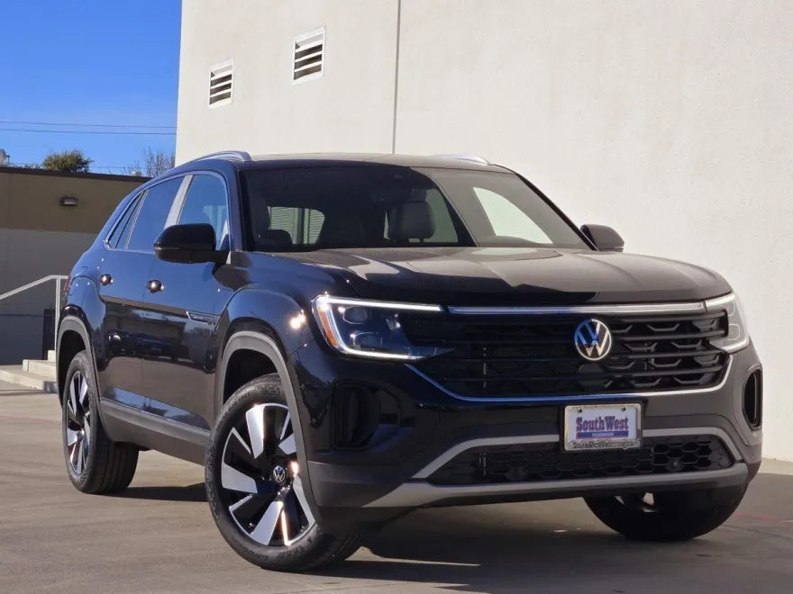 2025 Volkswagen Atlas Cross Sport SEL photo 1