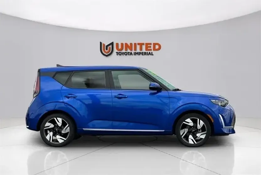 2024 Kia Soul GT-Line photo 1