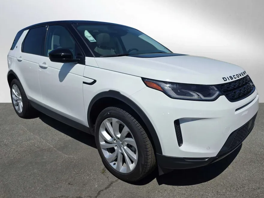 2023 Land Rover Discovery Sport SE photo 1