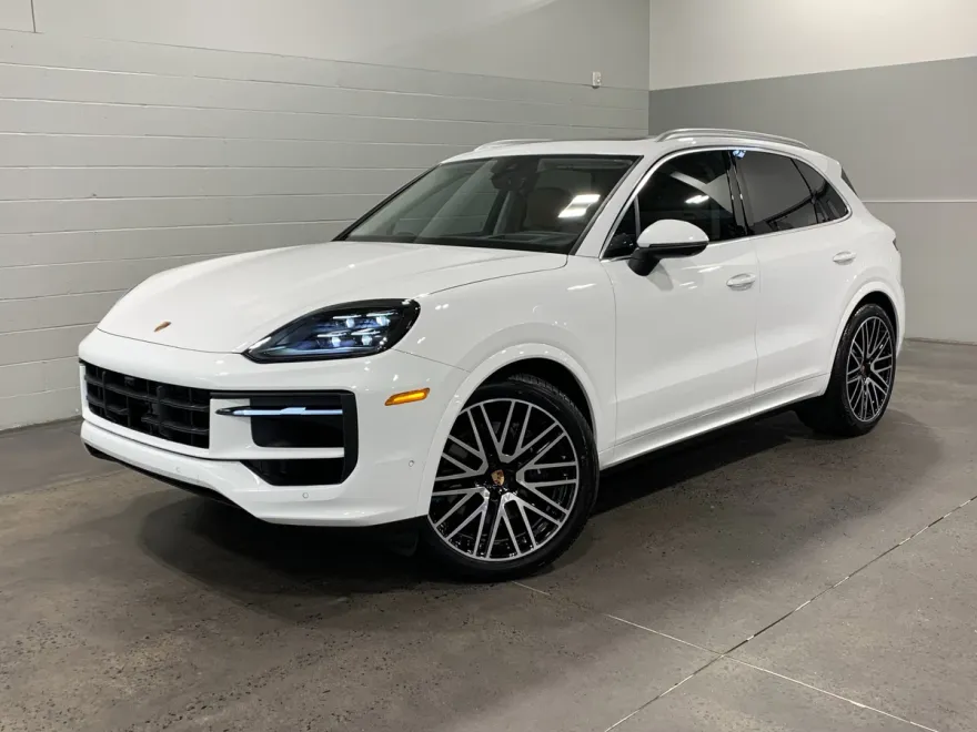 2026 Porsche Cayenne photo 1