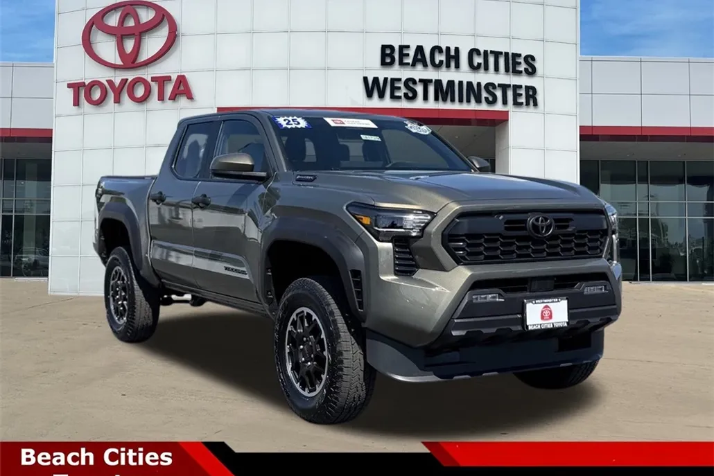 2025 Toyota Tacoma TRD Off-Road photo 1