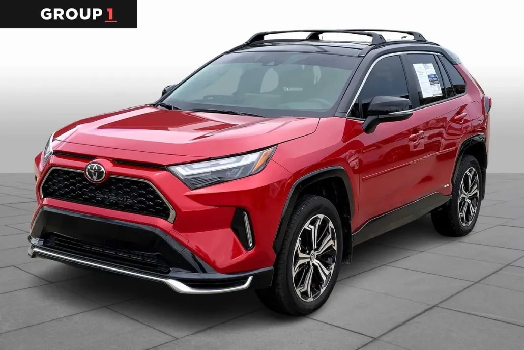 2025 Toyota RAV4 Hybrid XSE photo 1