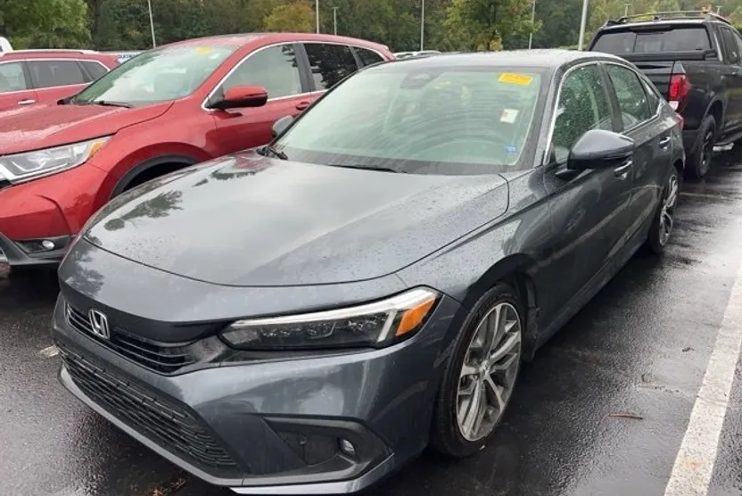 2024 Honda Civic Touring photo 1